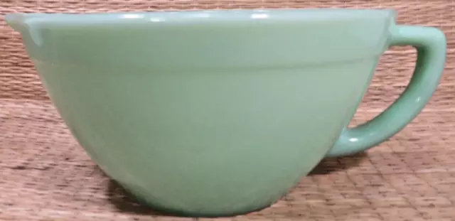 Fire-King Jadeite Batter Bowl Pouring Spout And Handle 3/4" Band