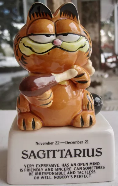 Garfield the Cat Vintage 80s Ceramic Figurine Zodiac Sagittarius J Davis Enesco