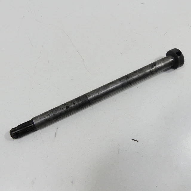Suzuki GT 750 EZ:79 asse ruota posteriore asse ruota posteriore distanze vite 35397