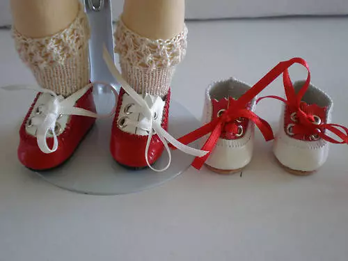 CHAUSSURES en CUIR 4 cm pour/de POUPEES BLEUETTE - .DOLL SHOES - G.BRAVOT