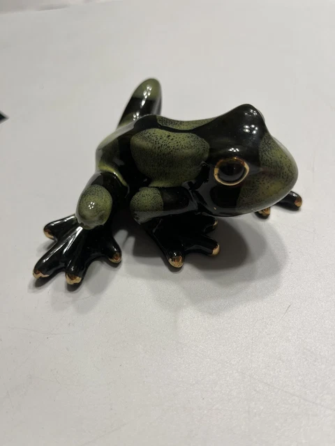 Golden Pond Collection by Green Tree 4.5"× 5.5" Ceramic Frog Figurine IOB