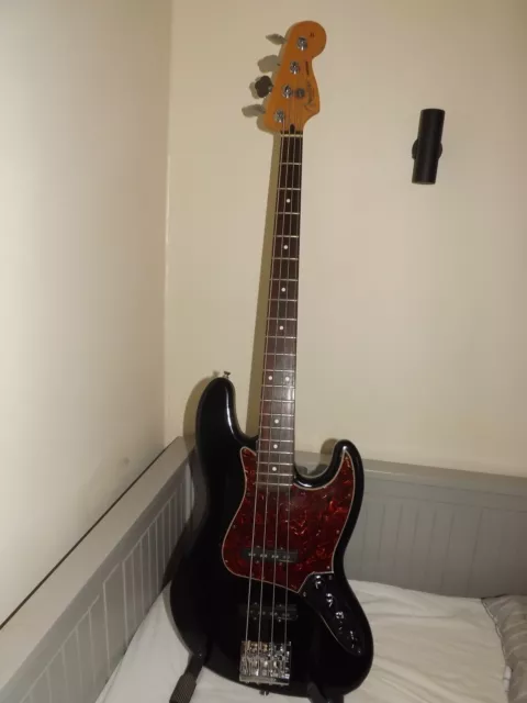 Fender Deluxe Active Jazz Bass