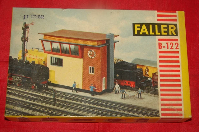 Maquette Faller Train HO 1/87 - B-137 Restaurant Panoramique Snack - Montée Avec éclairage