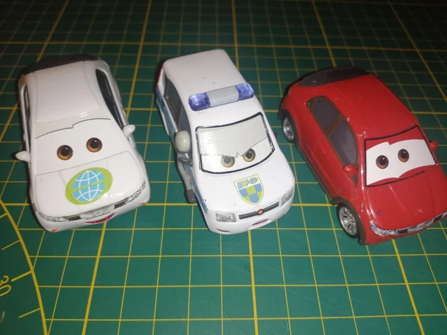 lot de  voitures cars disney pixar metal  d occasion voir photos avant achat