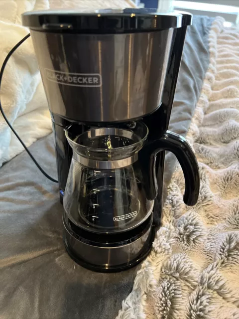 Black + Decker CM0700BZ 5 Cup Coffeemaker - Black