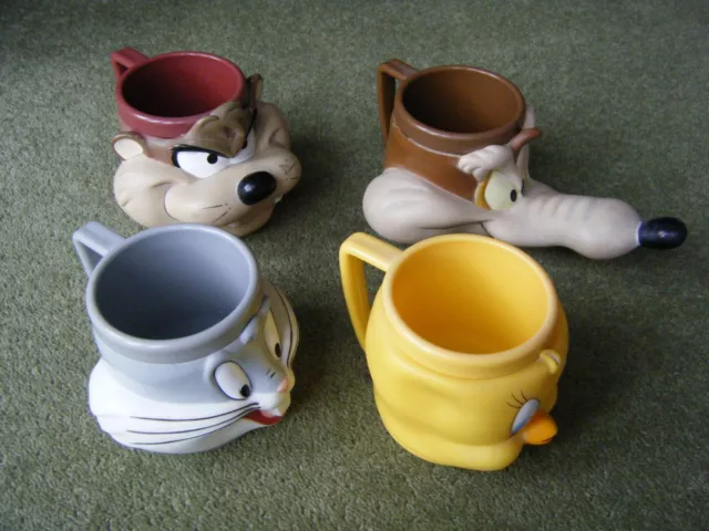 Warner Bros. Bugs Bunny, Tasmanian Devil (Taz), Wile E Coyote, Tweety Pie Mugs