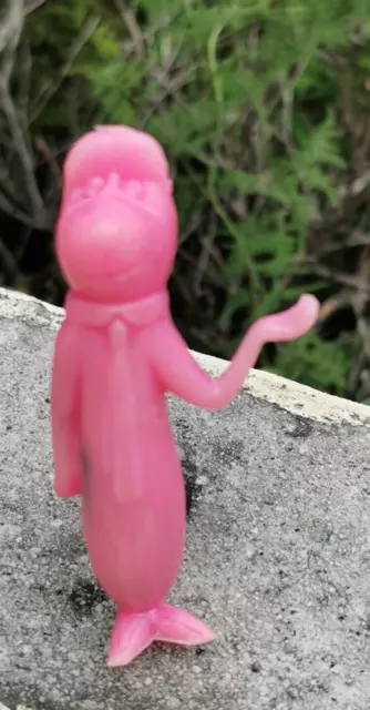 Mexico Hard Plastic Yogi Bear Hanna Barbera 4" Pink Figure Mexican Toy