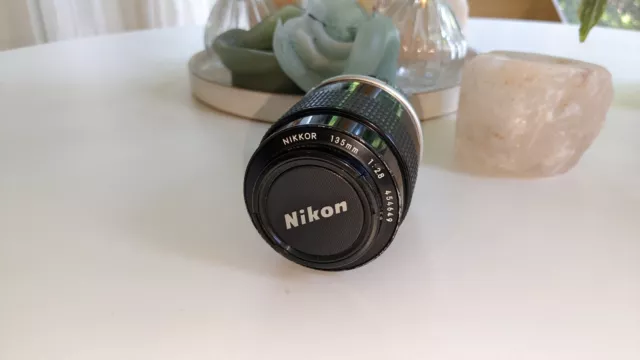 Nikon Nikkor Objektiv 135mm f2.8 leichte Gebrauchsspuren/Optik Top