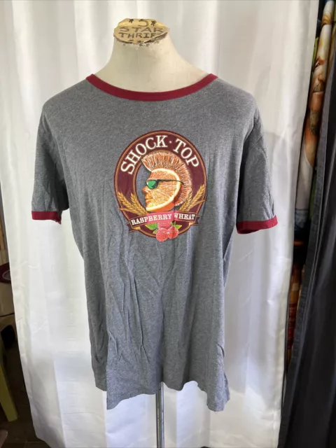 SHOCK TOP BEER BREWERIANA RASPBERRY WHEAT RINGER GRAY RED T SHIRT MENS XL -Hole