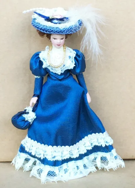 Victorian Lady In A Blue Dress Tumdee 1:12 Scale Dolls House Miniature Doll D