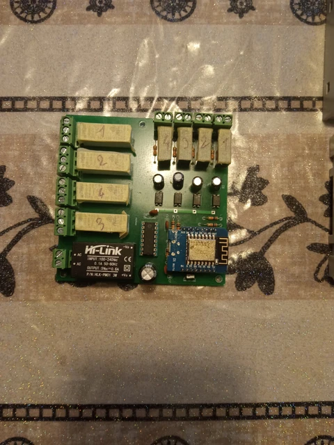 Module Domotique Jeedom - 4 Sorties Relais Pour Télérupteur + 4 Sorties Lampe - Occasion