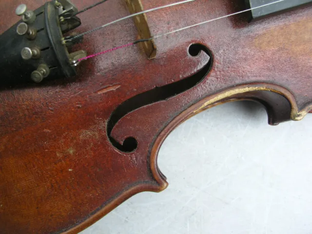 sehr schöne alte Geige ohne Herstellerhinweis mit dickem Lack