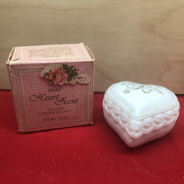 Vintage Avon Heart Scent Occur! Cream Sachet Milk Glass Jar