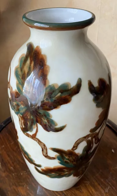 Vase Camille Tharaud Porcelaine Limoges - Décor de feuilles de vigne Haut. 27 cm