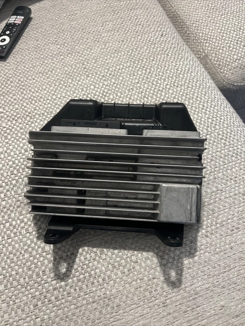 2013-2016 AUDI S4 - BANG & Olufsen Amplifier / AMP 8T1035223A
