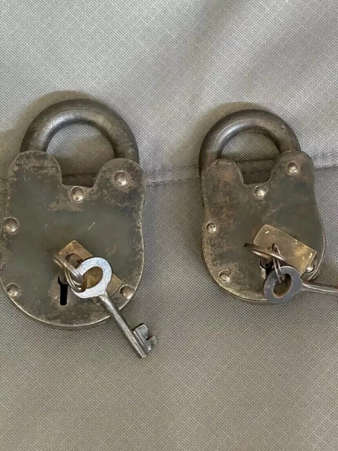 Ancien cadenas Wells Fargo & Winchester lot de 2 clés de serrure