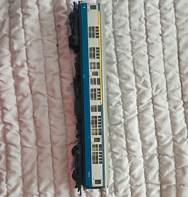 OO GAUGE MODEL Railway Passenger Coach/Carriage Blue White Grey ...