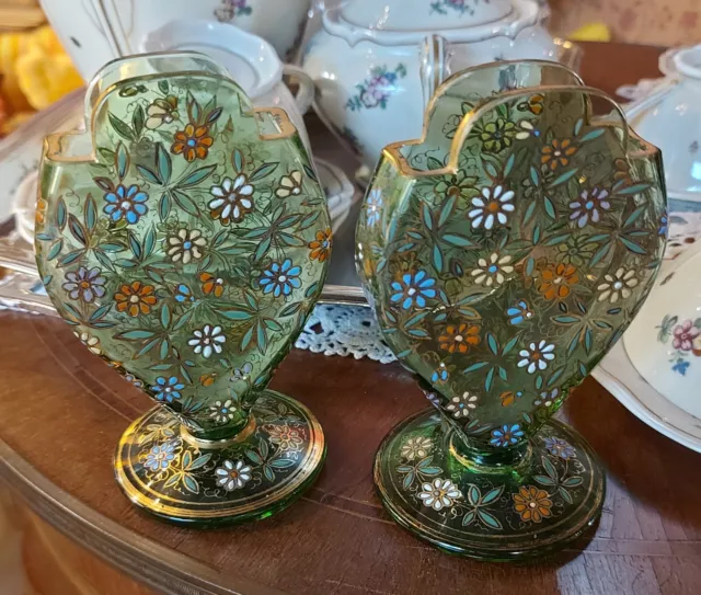 Rare paire  de  petits vases émaillés 12 cm