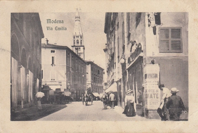 Modena - Via Emilia -  Bella animazione