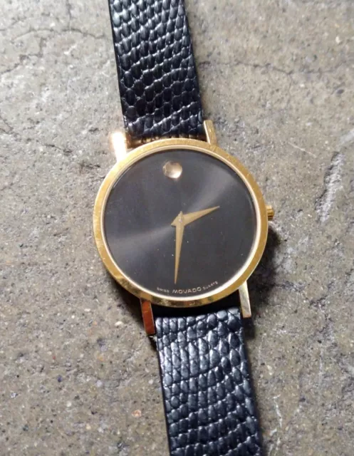 Movado 87-45-882 Wristwatch Black Dial Gold Tone Case 30mm Quartz Dress Swiss