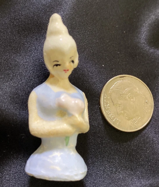 TINY GERMAN CHINA HEAD Torso DOLL MINIATURE SIZE-Blonde HAIR 2 3/4” flowers