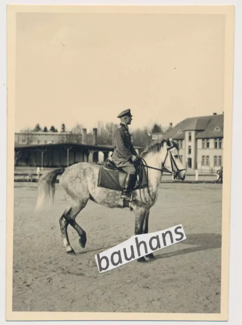 Portrait Wehrmacht Oberleutnant auf Pferd 2.WK (6914x)