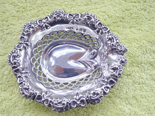 Piatto Bon-Bon Antico Ferro di Cavallo Argento Solido Datato 1906 di Henry Williamson Ltd