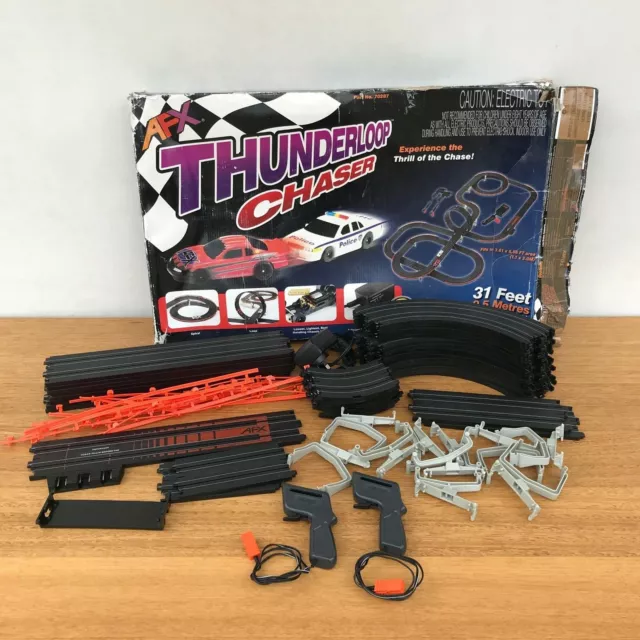 Tomy Aurora AFX Thunderloop Chaser 70287 Slot Car Racing Track Set 9.5 Metres