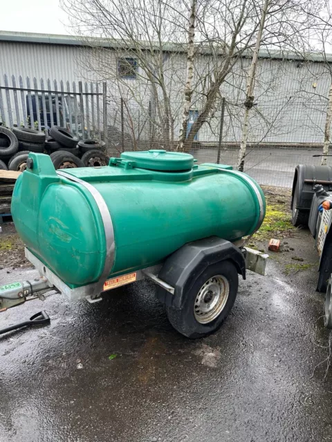 Green 1100litre Water Bowser Trailer