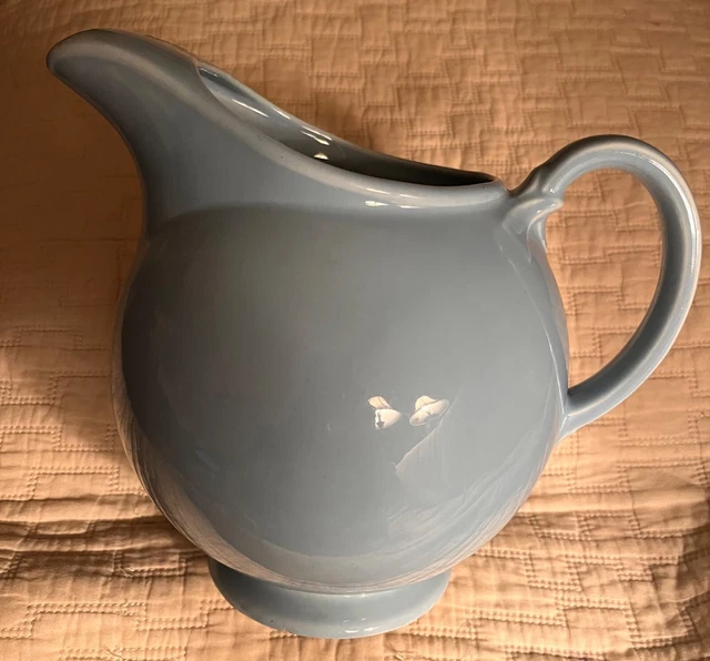 T S & T LuRay Pottery Pitcher ~ Pale Blue~Ice Lip~ Tea, Lemonade, Water Pitcher