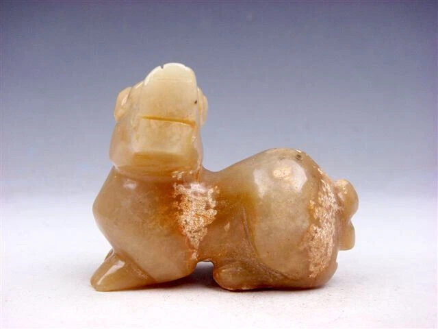 Vintage Nephrite Jade Stone Carved Sculpture Foo Dog Lion Looking Back #03032302