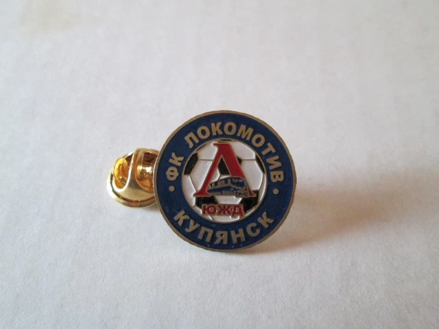 Nastro Giallo Brillante Del Raso Su Fondo Bianco Fotografia Stock - Foto 2