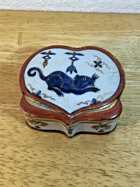 Antique Chinese Horoscope Lidded Box Year Of The Rat Gold Trimmed Hand Painted