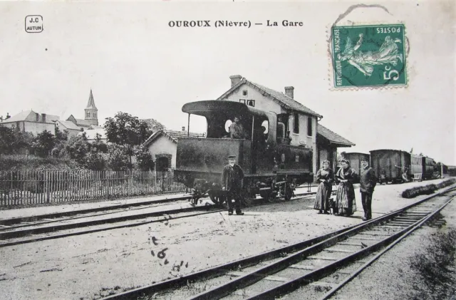 CPA  58  (  Nièvre )  Ouroux , la gare   . BE