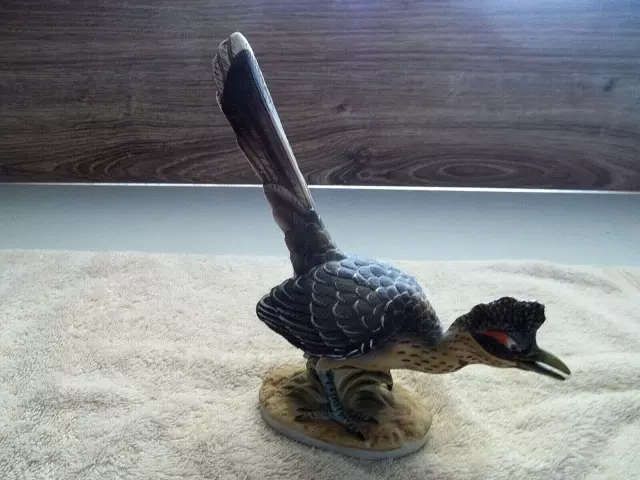 Signed LEFTON Road Runner Bird Figurine #KW3209, Painted Porcelain