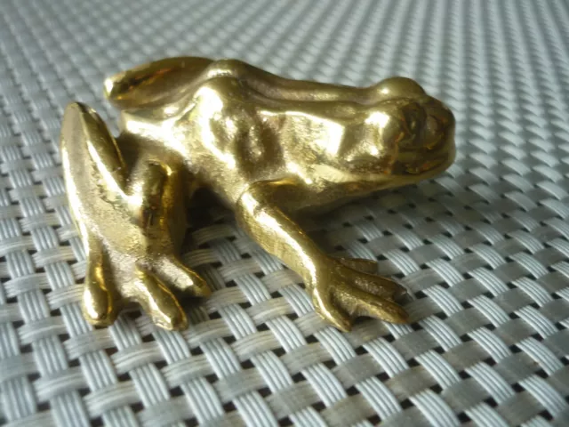 Frosch ( Prinz ) Kröte Messing hochglänzend Gold Figur Grasfrosch Skulptur