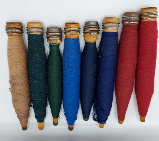 Vintage Antique Lot Of  8 Wooden Weaving  Spool Pin Bobbins With Thread