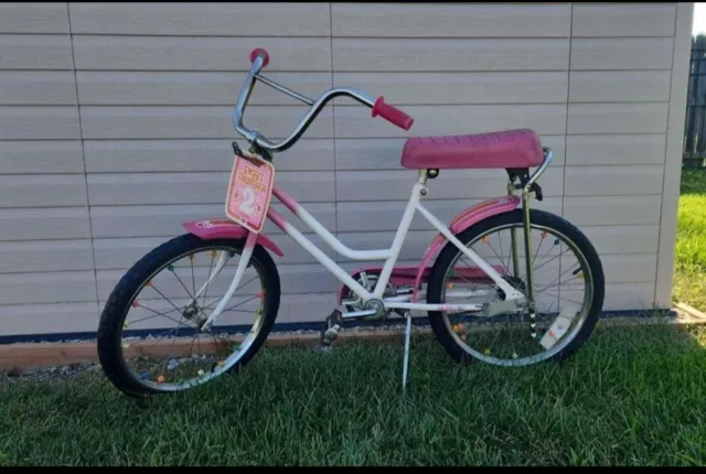 VINTAGE HUFFY SWEET THUNDER GIRLS NO. 2 BANANA SEAT USA PINK