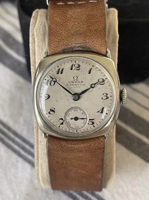 Belle Montre Oméga Militaire WW1 Officier Parfait État De Fonctionnement