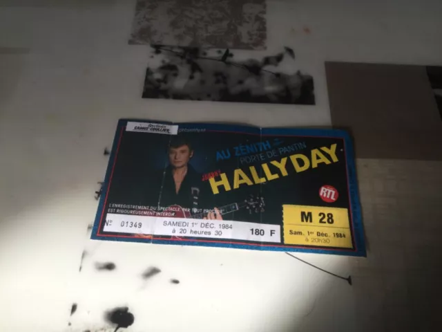 Rare / Ticket Billet De Concert - Johnny Hallyday : ( France ) 1984