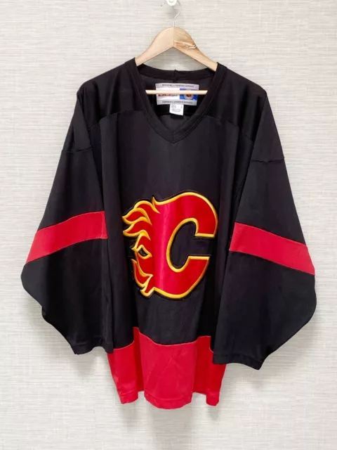 Vintage NHL Calgary Flames Ice Hockey Shirt Jersey CCM Size Large Adult