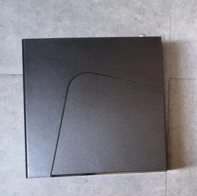Décodeur SFR La Box TV STB7 4K UHD   (  BON ETAT  )