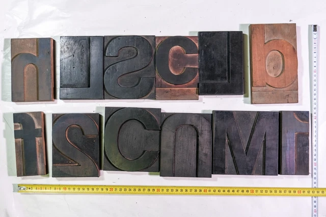 180 Pezzi Lettere Maiuscole in Legno, Set di Lettere e Numeri in Legno, Lettere Artigianali in Legno Colorate, con Vassoio Portaoggetti, per Fai da te, Decorazione per Feste