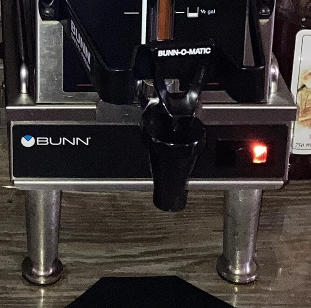 Bunn Electric Server Warmer With Stainless Legs Bunn Electric Server Warmer With Stainless Legs