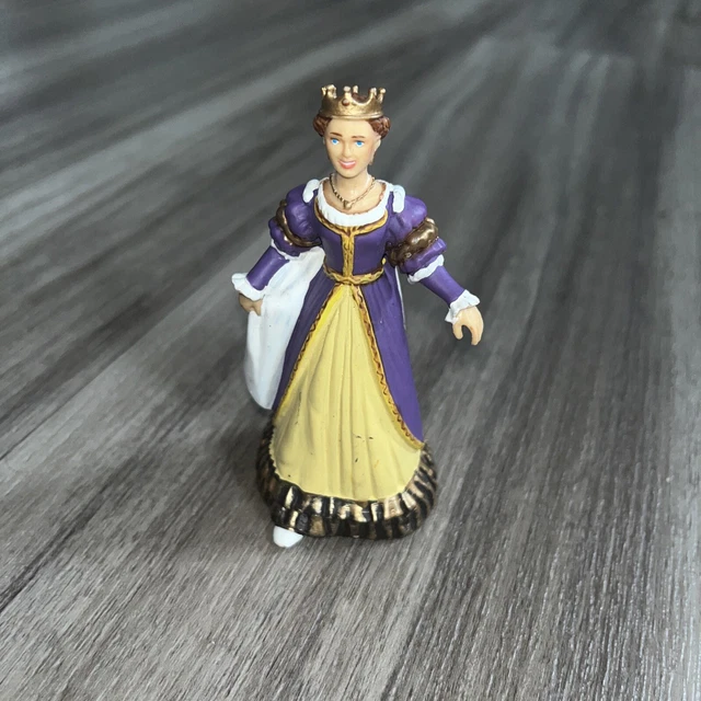 Papo 2002 Queen Medieval Figure Fantasy Knights Castle Toy Figurine Topper 3.5"