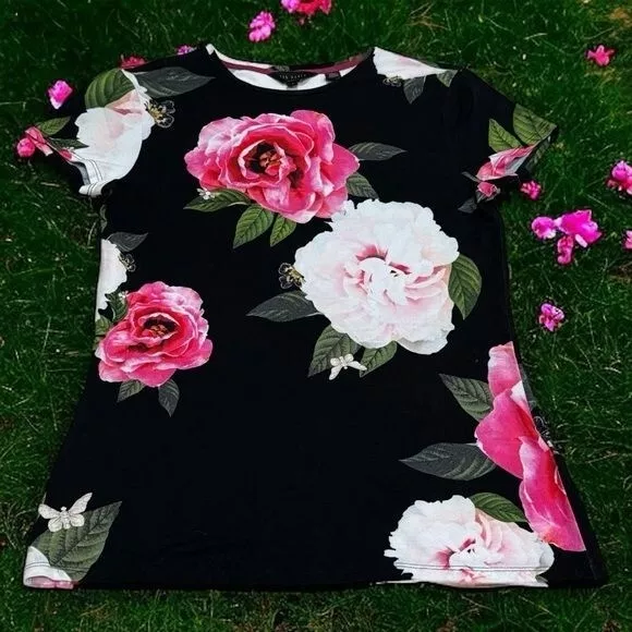 Ted Baker London Black Floral Blouse Women’s Size 2 (Small)