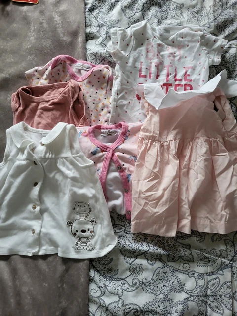baby girls clothes bundle age 0-3 months
