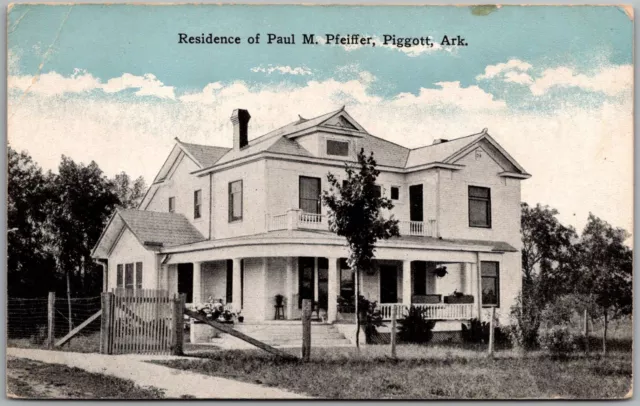 Postcard Piggott, Arkansas; Residence of Paul M Pfeiffer; Museum  Du