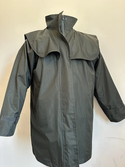 TAYBERRY WATERPROOF JACKET Size M includes hood never worn