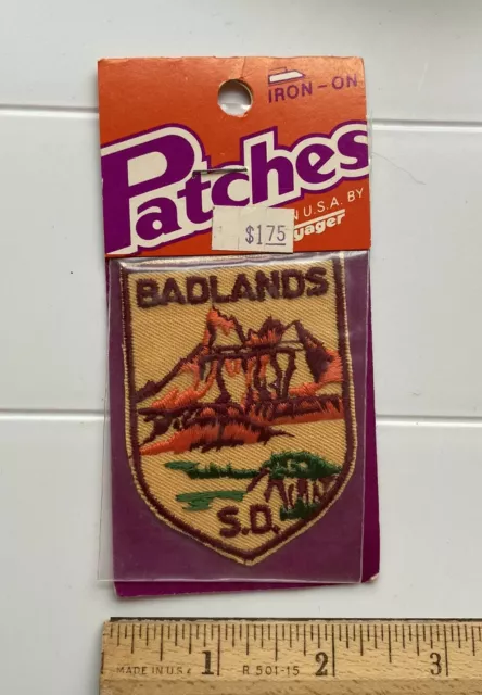 NIP Badlands National Park South Dakota SD Souvenir Voyager Iron-on Patch Badge
